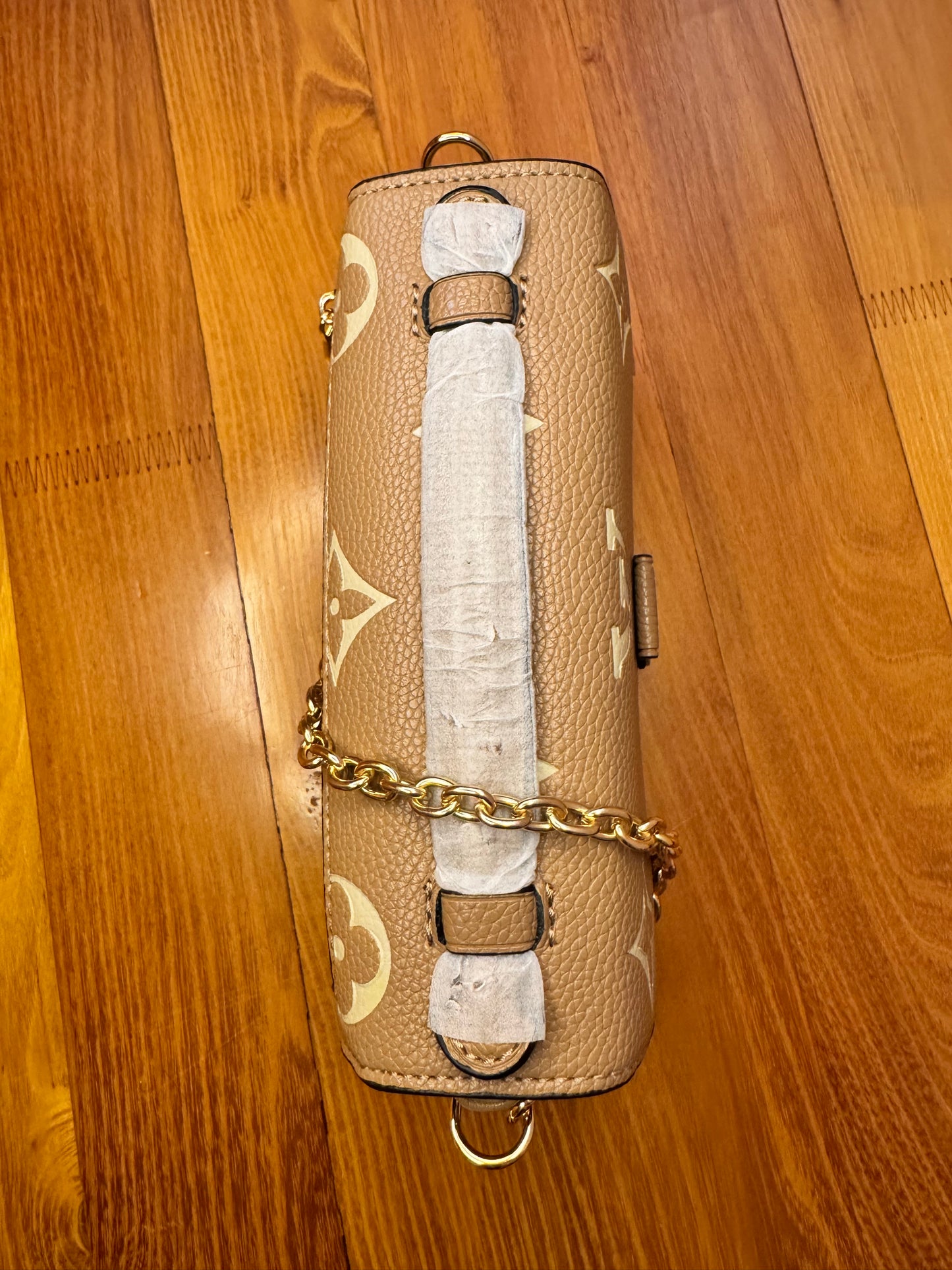 Дамска чанта Louis Vuitton Pochette Metis